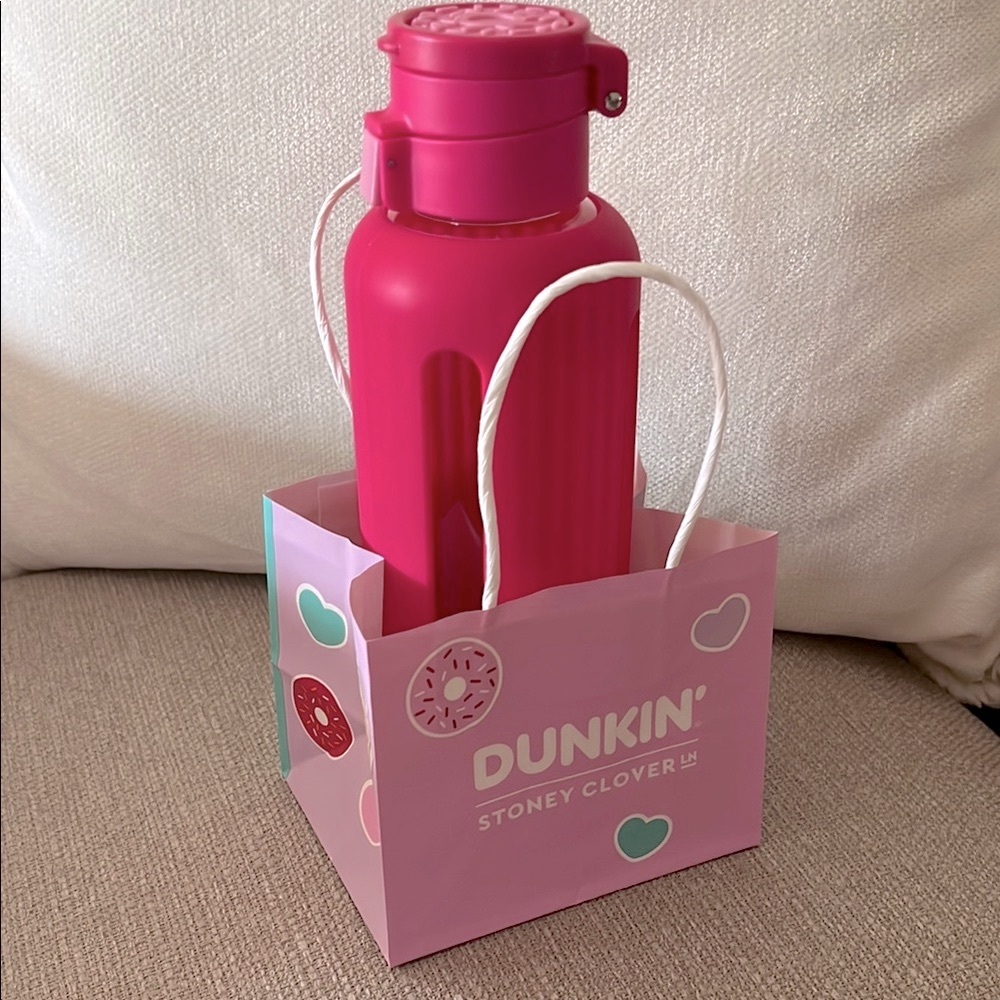 Dunkin' Stoney Clover Vibes Pink Water Bottle